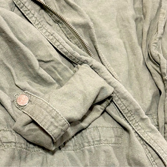 Green lightweight jacket, convertible sleeves, longer length, M - Picture 8 of 12